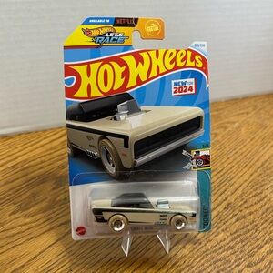 Hot Wheels - 2024 Small Bloc 228/250; Tooned 5/5 “Let’sRace”